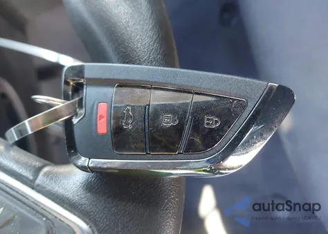 2018 Chevrolet Malibu Lt z USA, uszkodzony, nr VIN 1G1ZD5STXJF247940